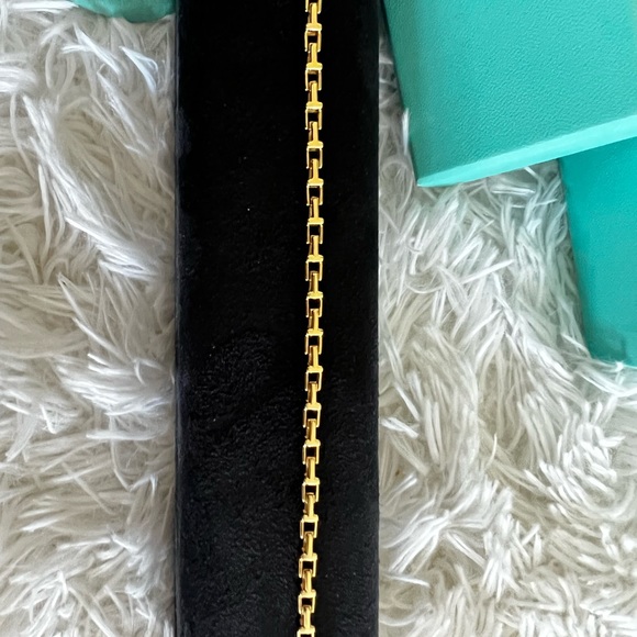 Tiffany Co - Picture 4 of 4